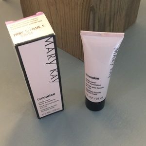 Mary Kay matte-wear foundation
